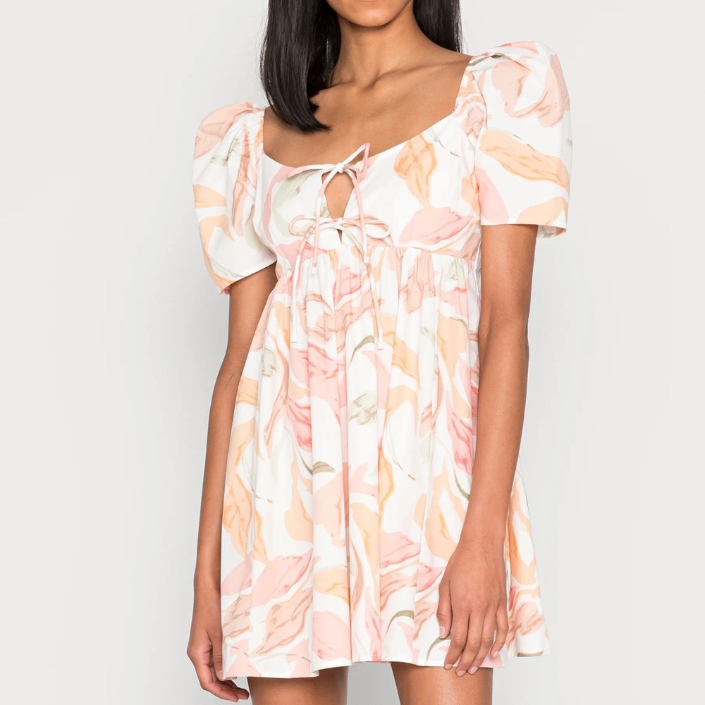 Abercrombie key hole babydoll tie front dress